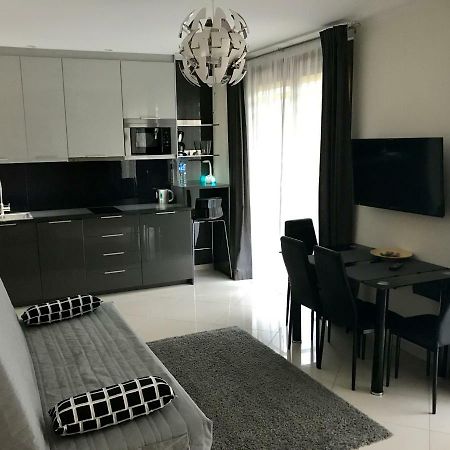 Moko Apartment Parking W Cenie Варшава Экстерьер фото