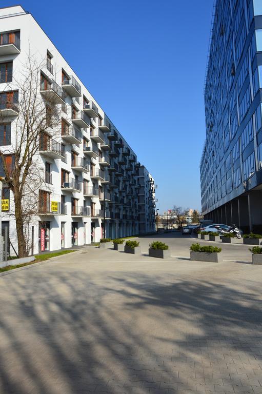 Moko Apartment Parking W Cenie Варшава Экстерьер фото