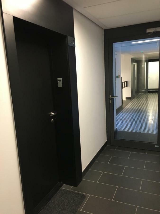 Moko Apartment Parking W Cenie Варшава Экстерьер фото